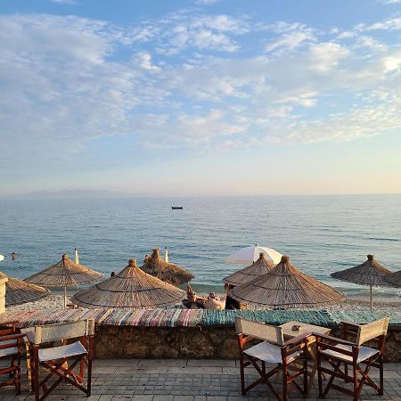 Sunset Boulevard Hotel Qeparo Luaran gambar