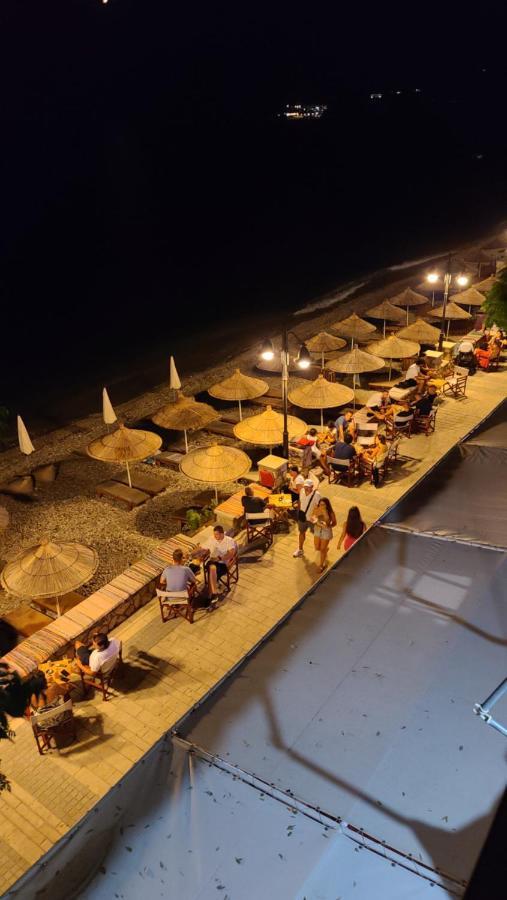 Sunset Boulevard Hotel Qeparo Luaran gambar