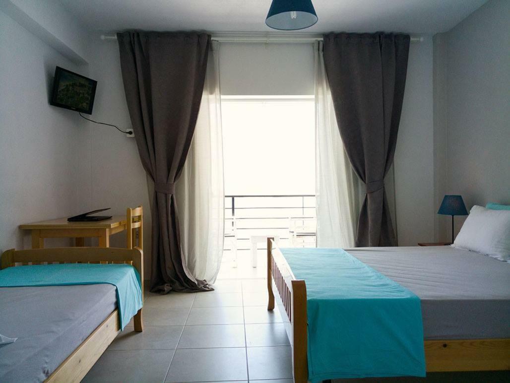 Sunset Boulevard Hotel Qeparo Luaran gambar