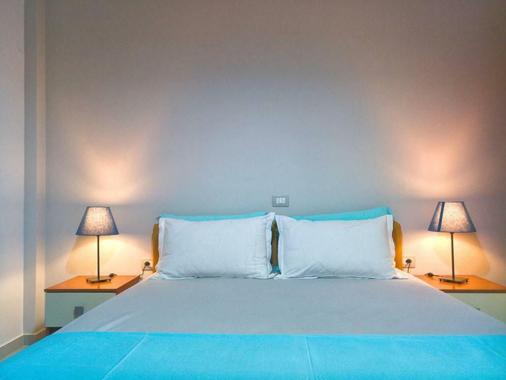 Sunset Boulevard Hotel Qeparo Luaran gambar